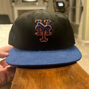 NY Mats 7-1/4 two tone used